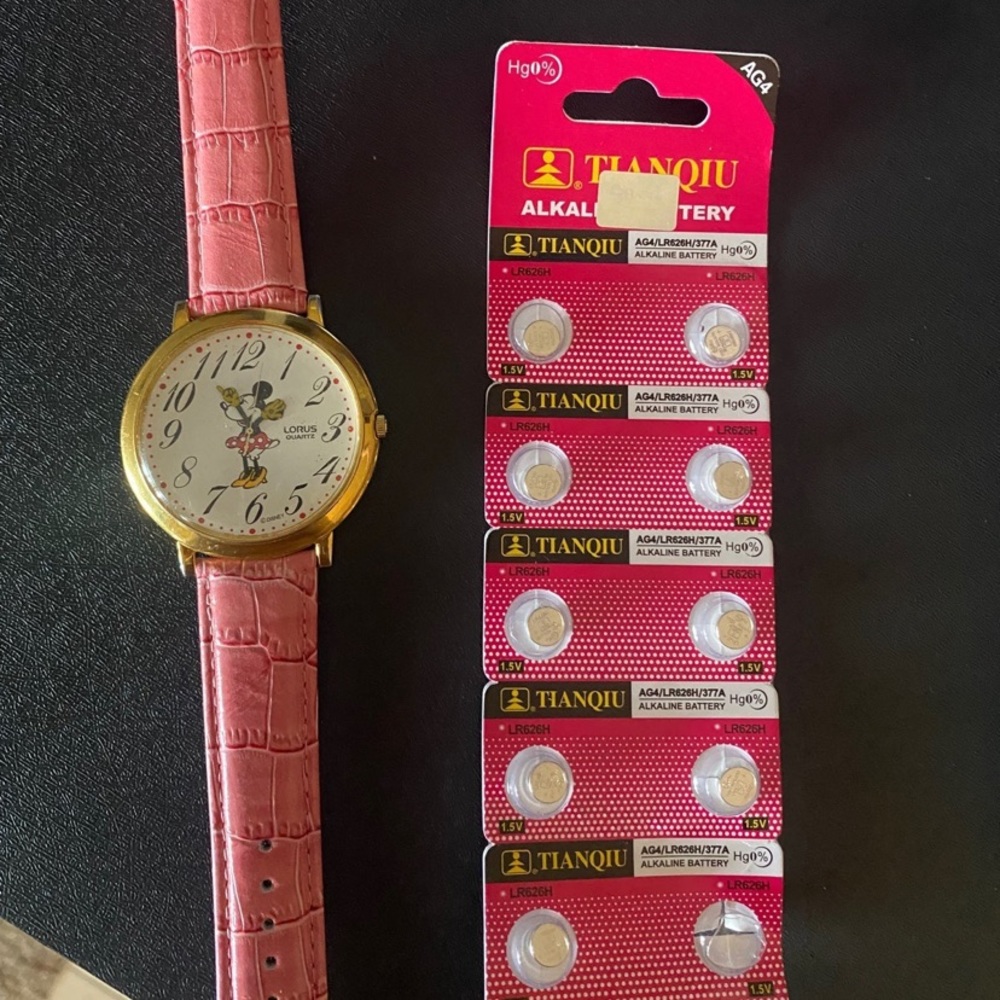 Vintage Minnie Mouse watch